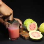 how-to-juice-a-guava.png