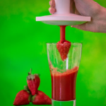 how-to-juice-a-strawberry.png